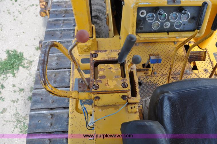 image for item G6083 1973 International TD15C dozer