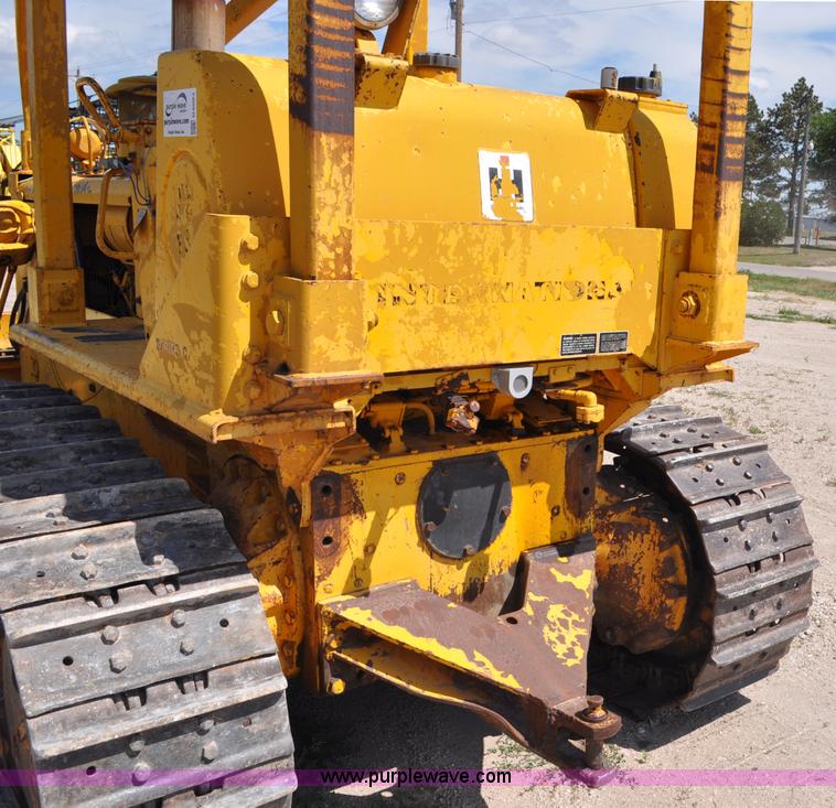 image for item G6083 1973 International TD15C dozer