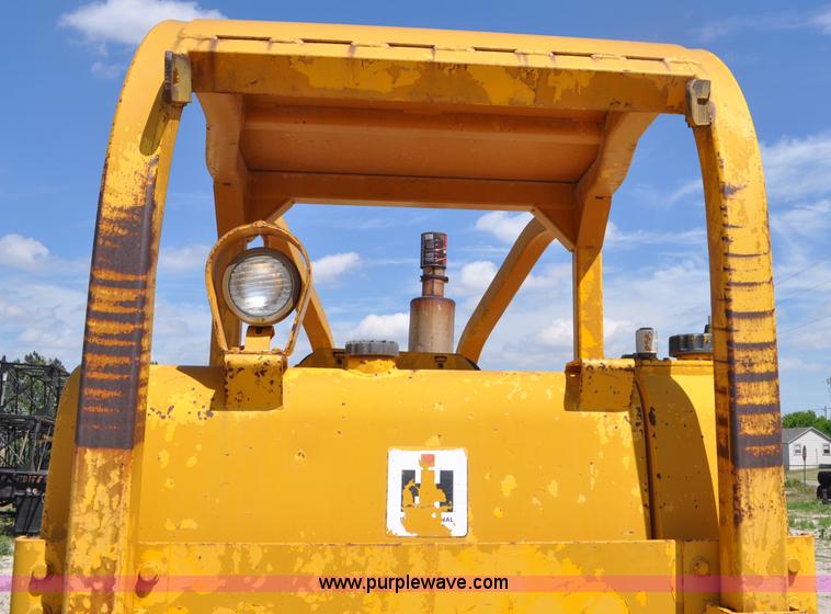 image for item G6083 1973 International TD15C dozer