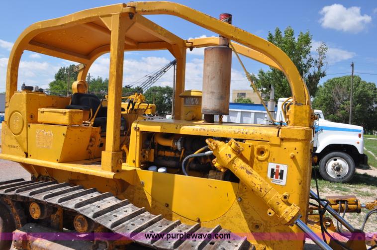 image for item G6083 1973 International TD15C dozer