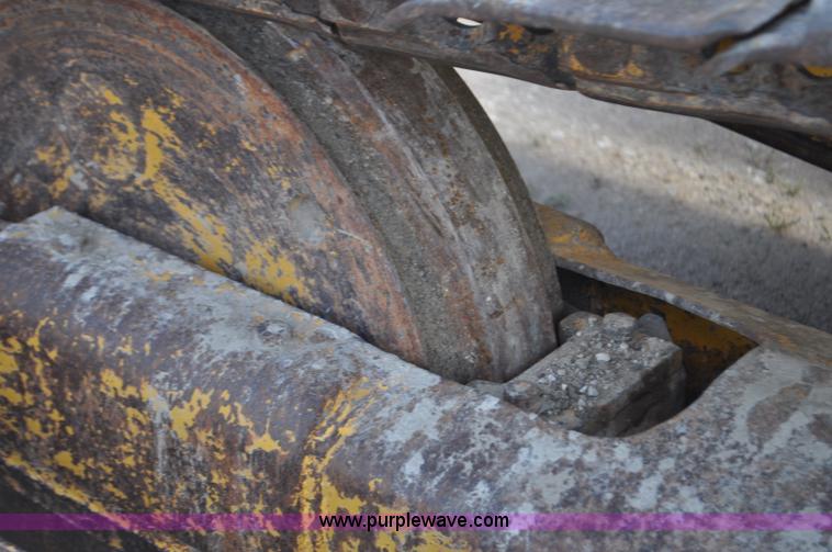 image for item G6083 1973 International TD15C dozer