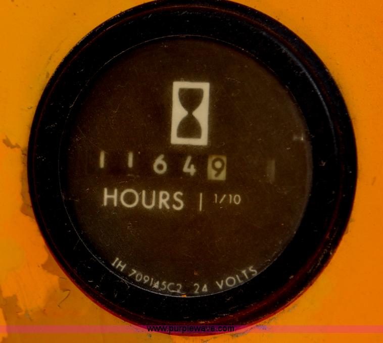 image for item G6083 1973 International TD15C dozer