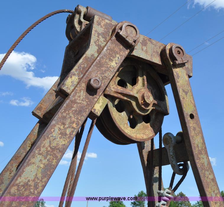 image for item G6094 PMCO clam sheel bucket