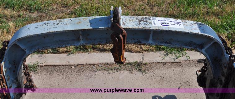 image for item G6098 Saurman crescent bucket