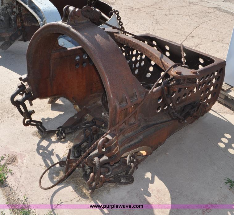 image for item G6099 Drag bucket