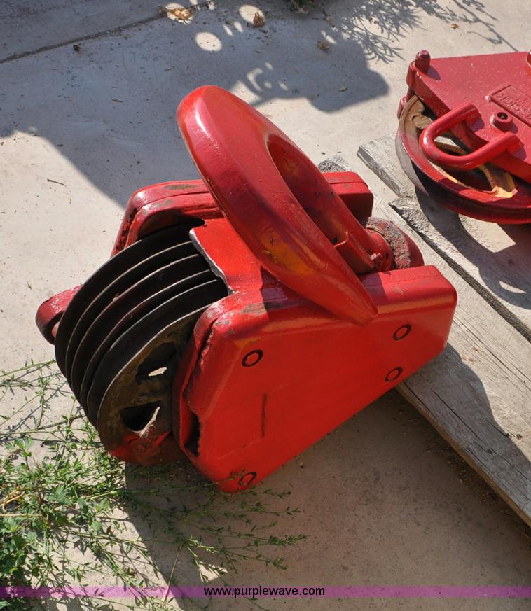 image for item G6101 Sheave block and hook