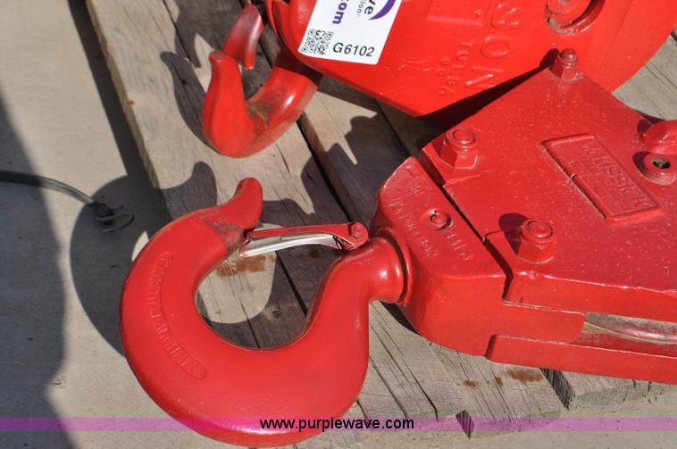 image for item G6102 (2) sheave blocks