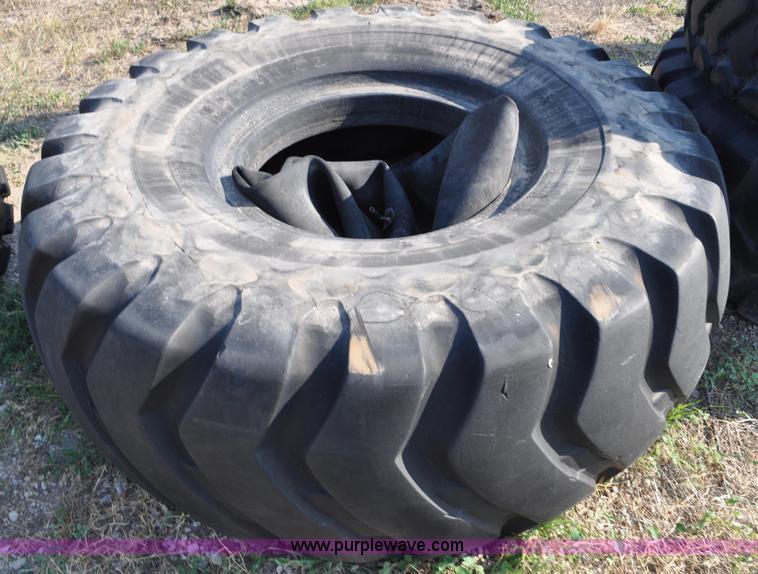 image for item G6106 (3) tires