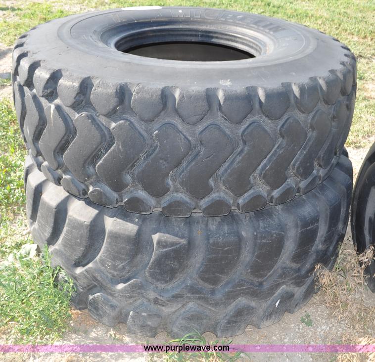 image for item G6106 (3) tires