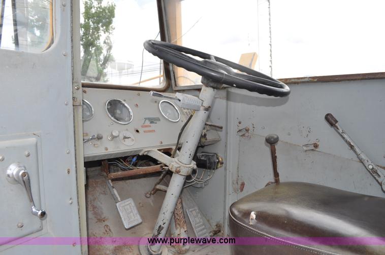 image for item G6109 1959 Hendrickson truck with crane