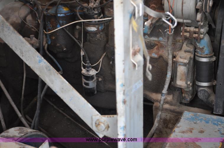 image for item G6109 1959 Hendrickson truck with crane