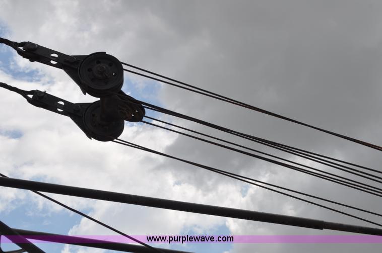 image for item G6109 1959 Hendrickson truck with crane