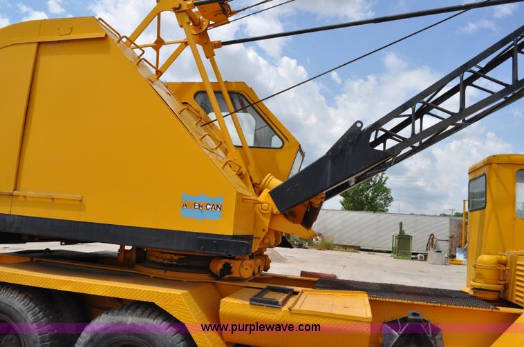 image for item G6109 1959 Hendrickson truck with crane