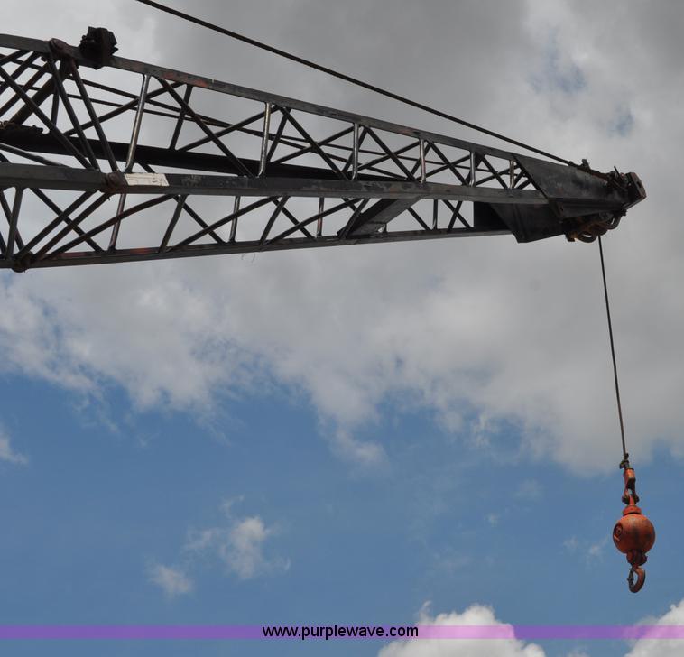 image for item G6109 1959 Hendrickson truck with crane