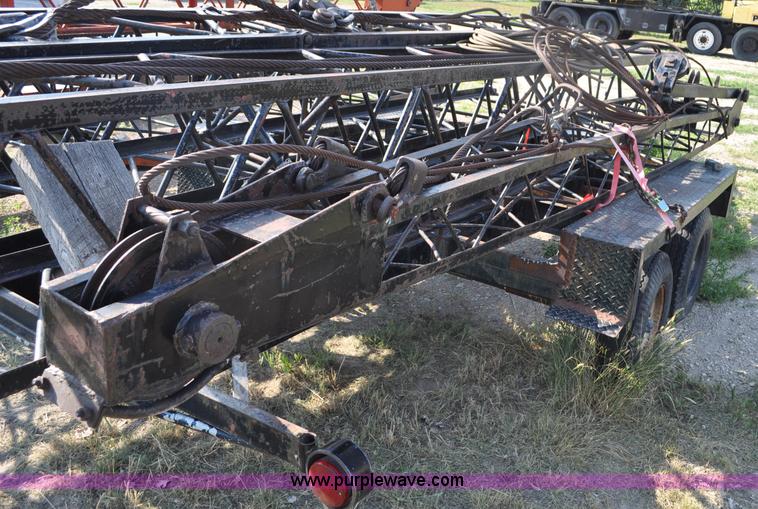 image for item G6109 1959 Hendrickson truck with crane