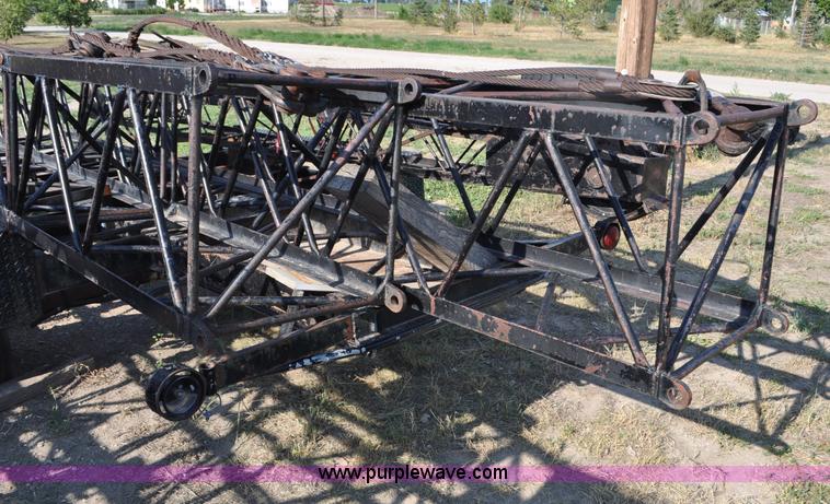 image for item G6109 1959 Hendrickson truck with crane