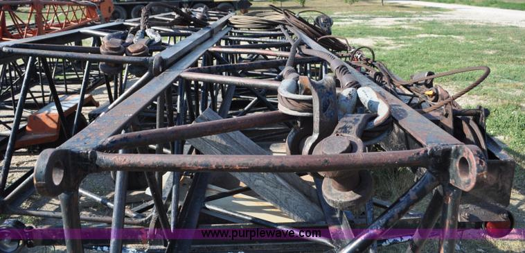 image for item G6109 1959 Hendrickson truck with crane