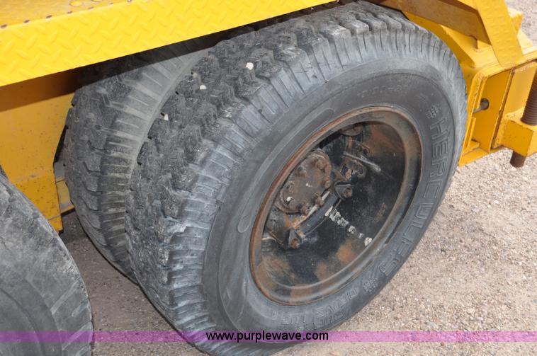 image for item G6109 1959 Hendrickson truck with crane