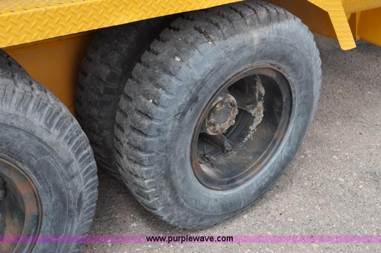 image for item G6109 1959 Hendrickson truck with crane