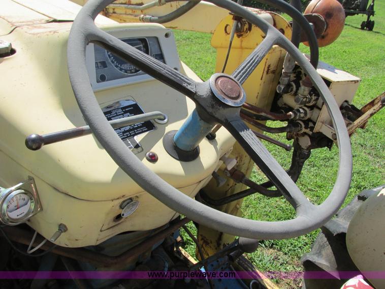 image for item G8574 Ford 450 tractor loader backhoe