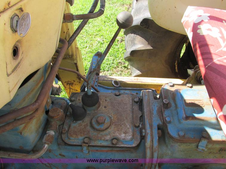 image for item G8574 Ford 450 tractor loader backhoe