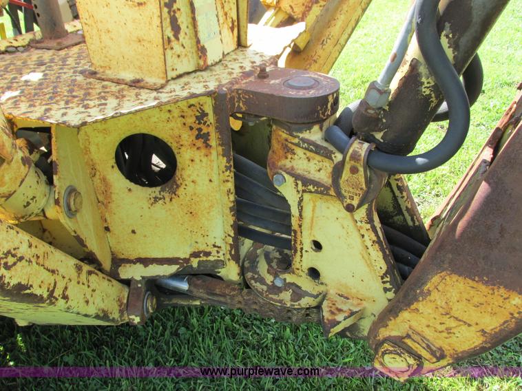 image for item G8574 Ford 450 tractor loader backhoe