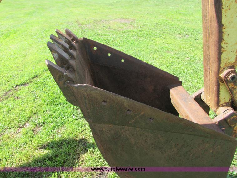 image for item G8574 Ford 450 tractor loader backhoe