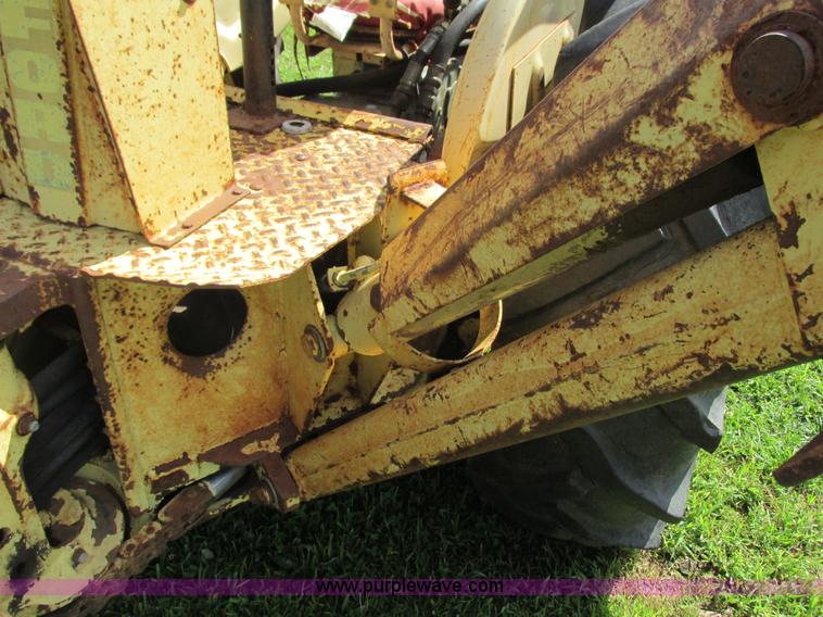 image for item G8574 Ford 450 tractor loader backhoe