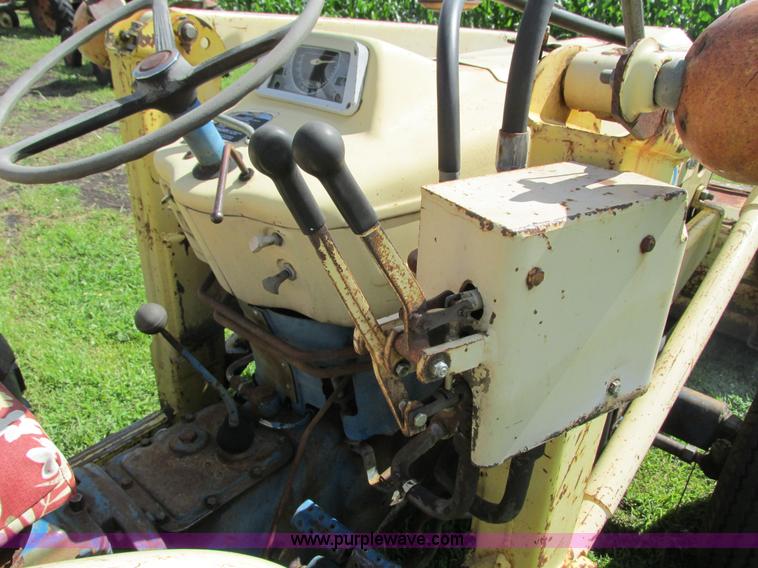 image for item G8574 Ford 450 tractor loader backhoe