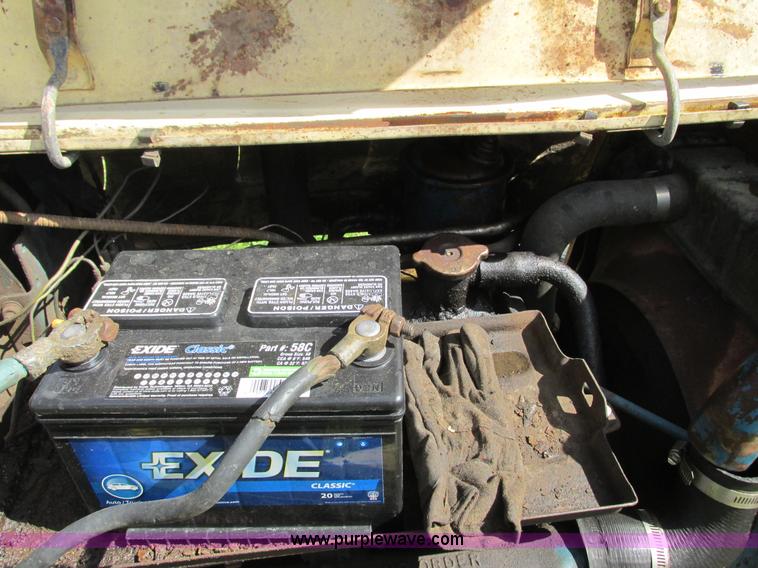 image for item G8574 Ford 450 tractor loader backhoe