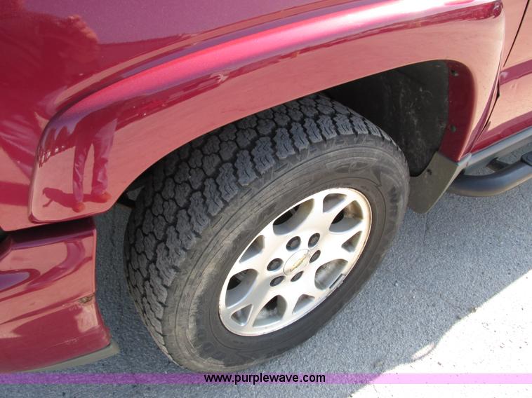 image for item G8581 2005 Chevrolet Tahoe Z71 SUV