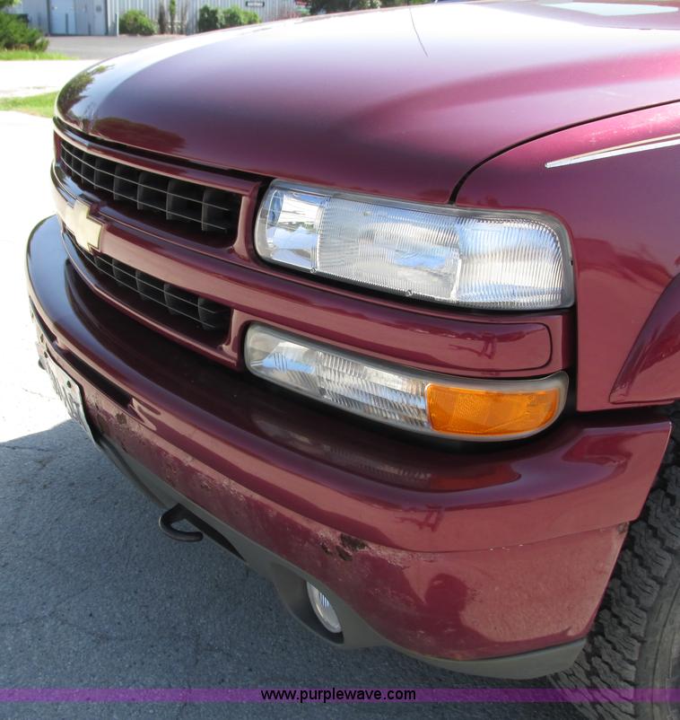 image for item G8581 2005 Chevrolet Tahoe Z71 SUV