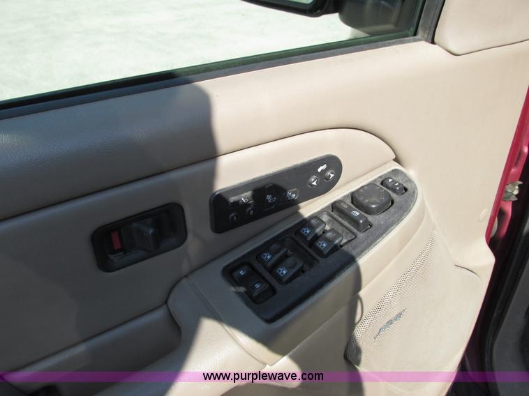 image for item G8581 2005 Chevrolet Tahoe Z71 SUV