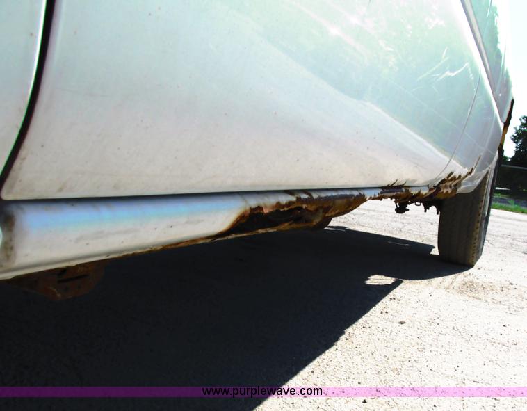 image for item G8582 1999 Chevrolet Silverado 2500 Ext. Cab pickup truck