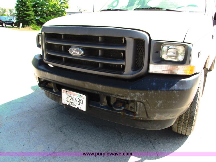 image for item G8583 2002 Ford F250 Super Duty SuperCab pickup truck