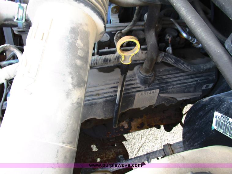 image for item G8583 2002 Ford F250 Super Duty SuperCab pickup truck