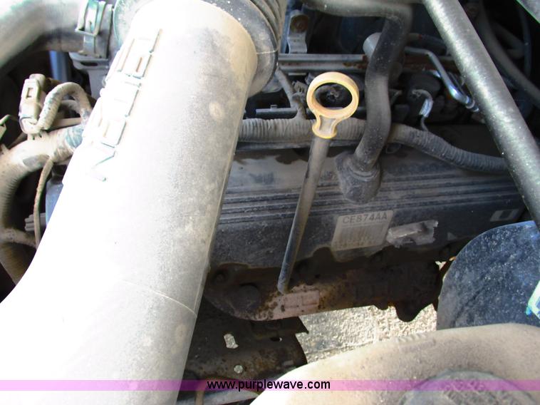 image for item G8584 2002 Ford F250 Super Duty SuperCab pickup truck