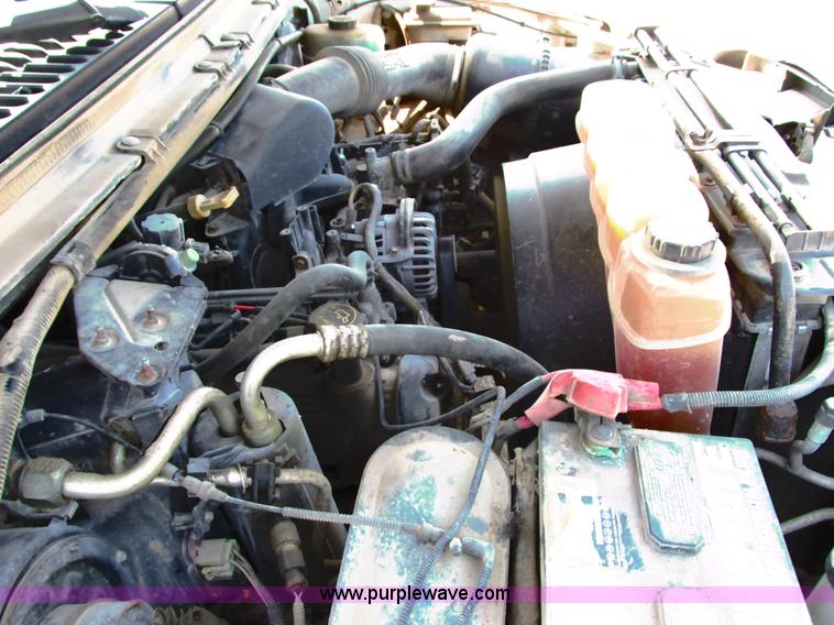 image for item G8584 2002 Ford F250 Super Duty SuperCab pickup truck