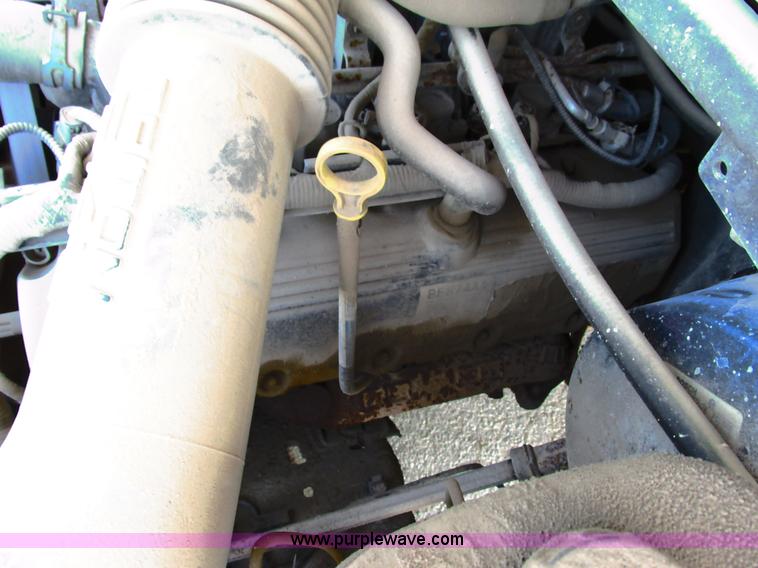 image for item G8585 2001 Ford F250 Super Duty SuperCab pickup truck