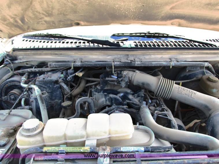 image for item G8585 2001 Ford F250 Super Duty SuperCab pickup truck