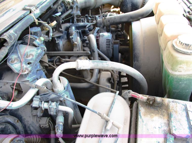 image for item G8585 2001 Ford F250 Super Duty SuperCab pickup truck