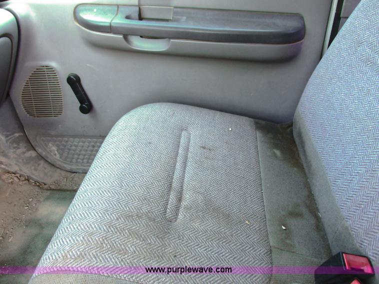 image for item G8585 2001 Ford F250 Super Duty SuperCab pickup truck