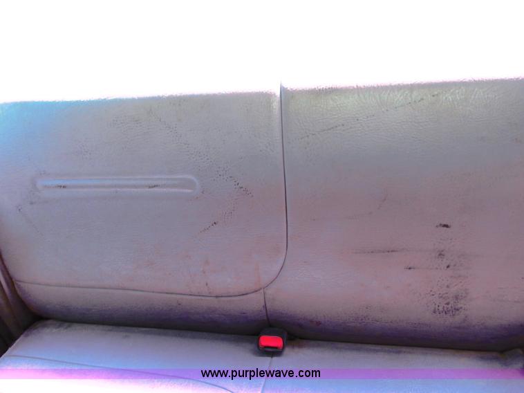 image for item G8585 2001 Ford F250 Super Duty SuperCab pickup truck