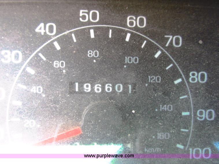 image for item G8585 2001 Ford F250 Super Duty SuperCab pickup truck