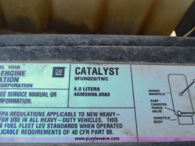 image for item G8586 2004 Chevrolet 2500 HD Ext. Cab pickup truck