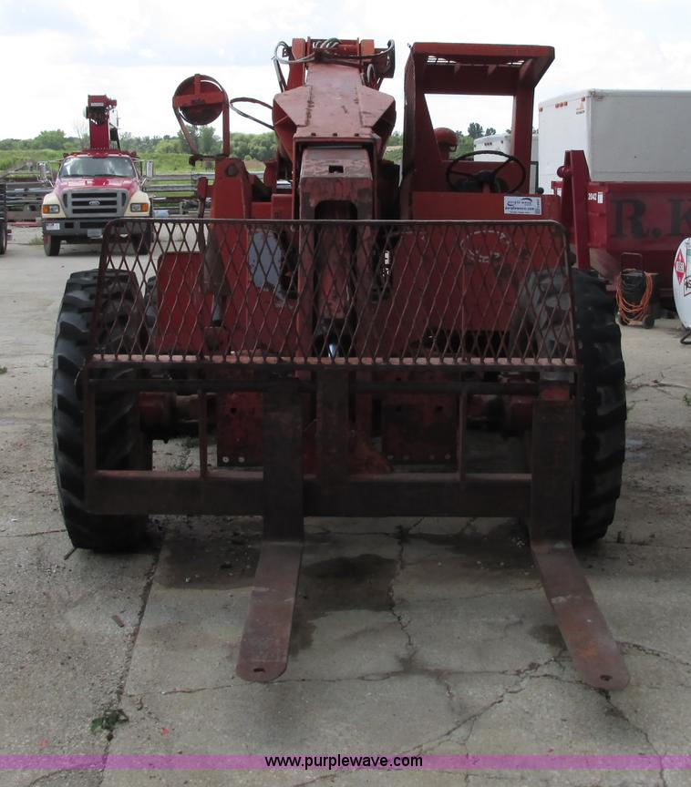 image for item G8587 1984 Lull 844 Highlander telehandler