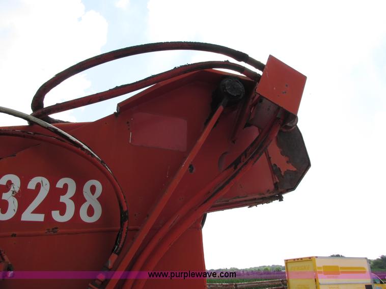 image for item G8587 1984 Lull 844 Highlander telehandler