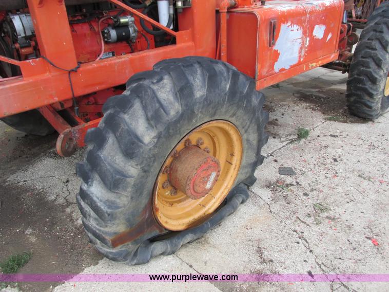 image for item G8587 1984 Lull 844 Highlander telehandler