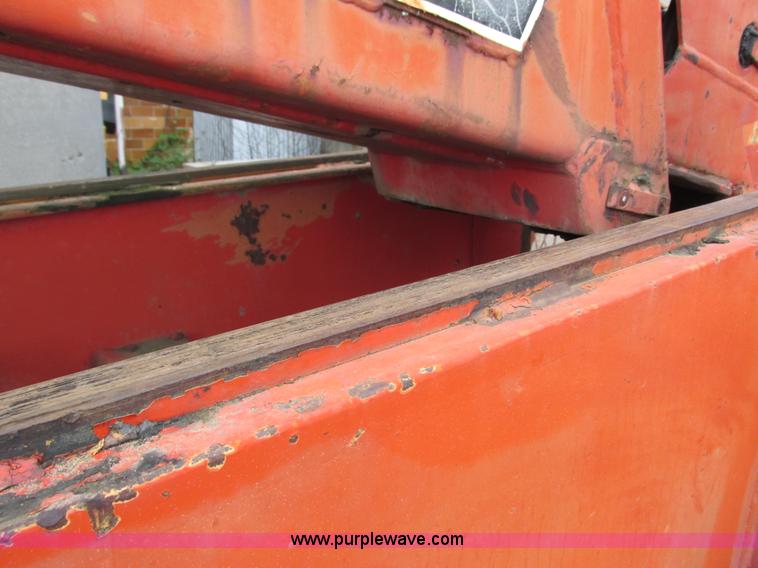 image for item G8587 1984 Lull 844 Highlander telehandler