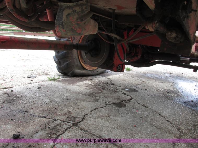 image for item G8587 1984 Lull 844 Highlander telehandler